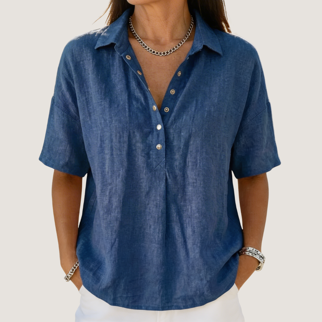 Ava | Blouse with Collar and Button