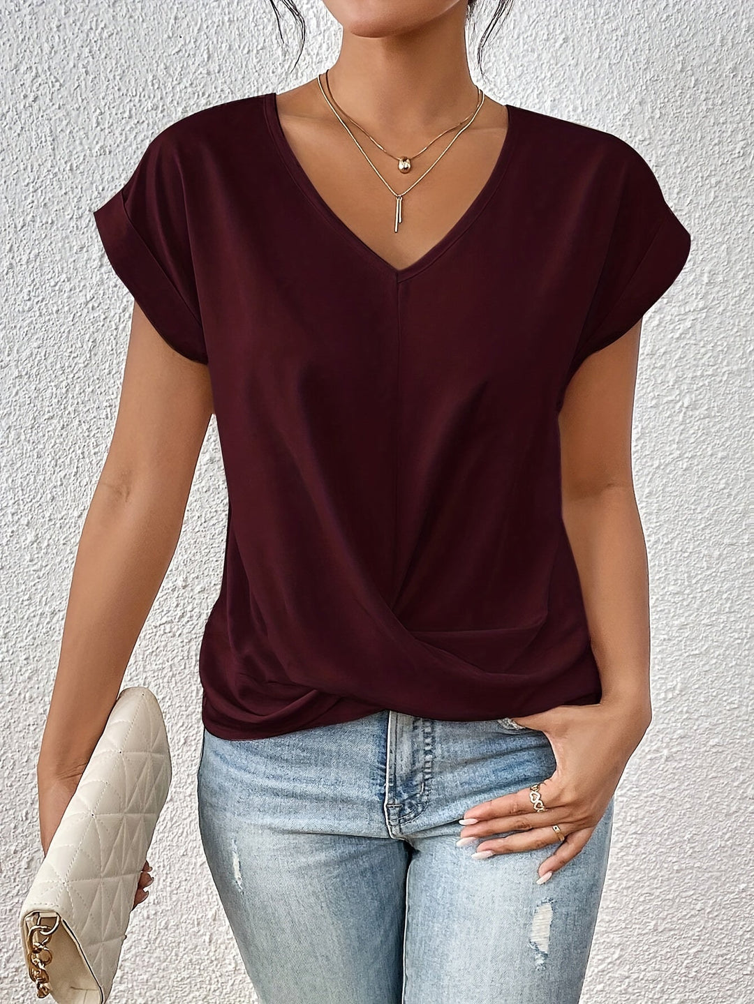Zoila | The Sweetheart Neckline Casual T-Shirt
