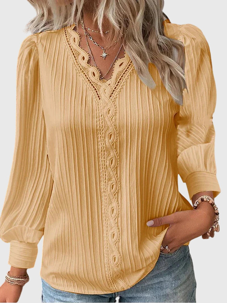 Kari | Elegant Pullover Blouse