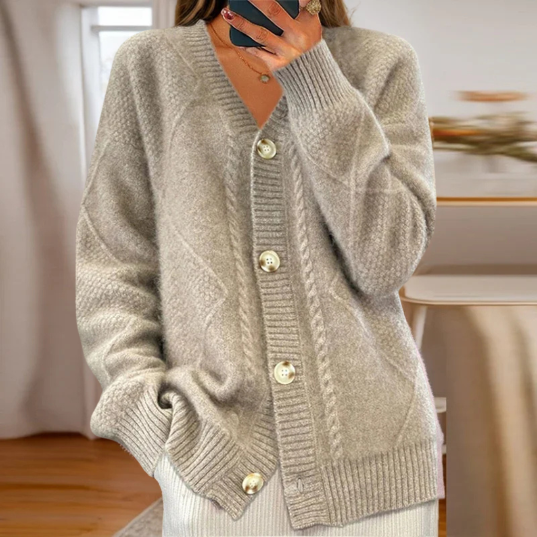 Éloise | Cable-Knit Cardigan