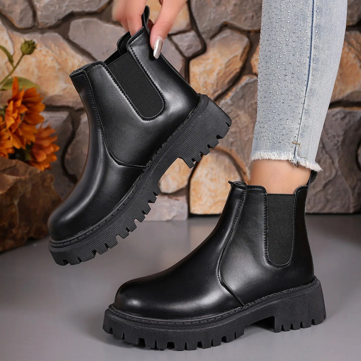 Woman Chelsea Boots