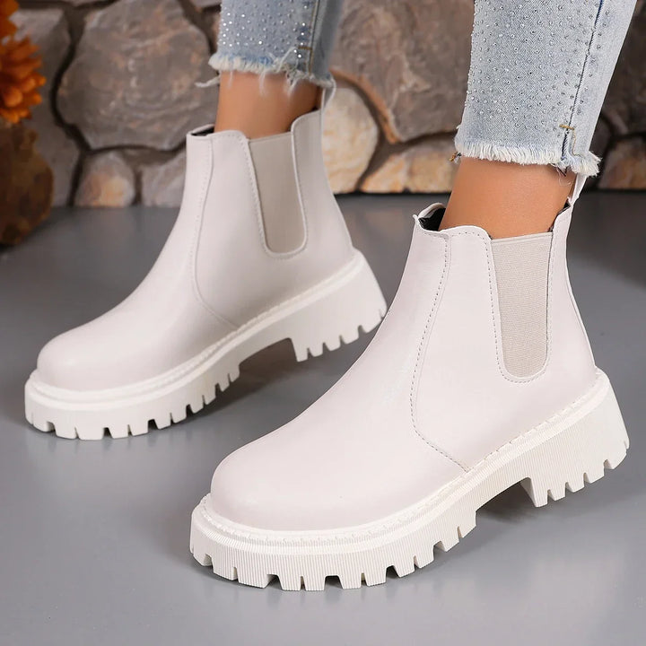 Woman Chelsea Boots
