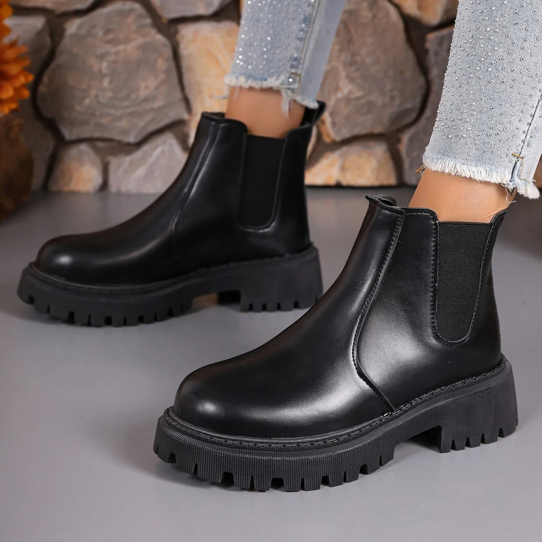 Woman Chelsea Boots