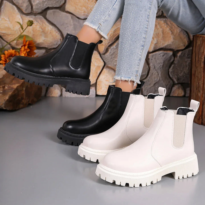 Woman Chelsea Boots