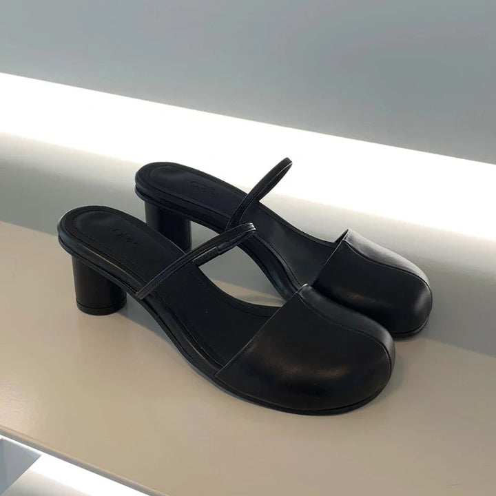Sutton Leather Slide