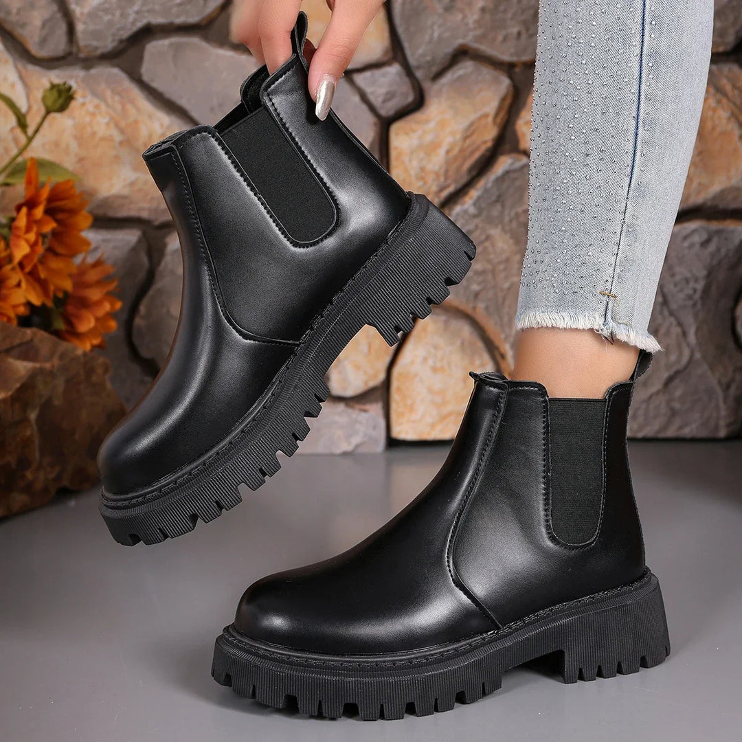 Woman Chelsea Boots