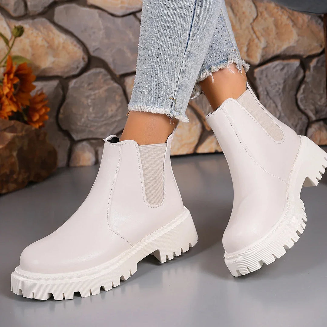 Woman Chelsea Boots