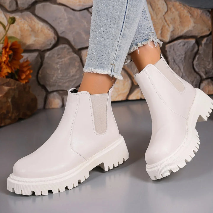 Woman Chelsea Boots