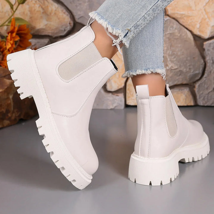 Woman Chelsea Boots