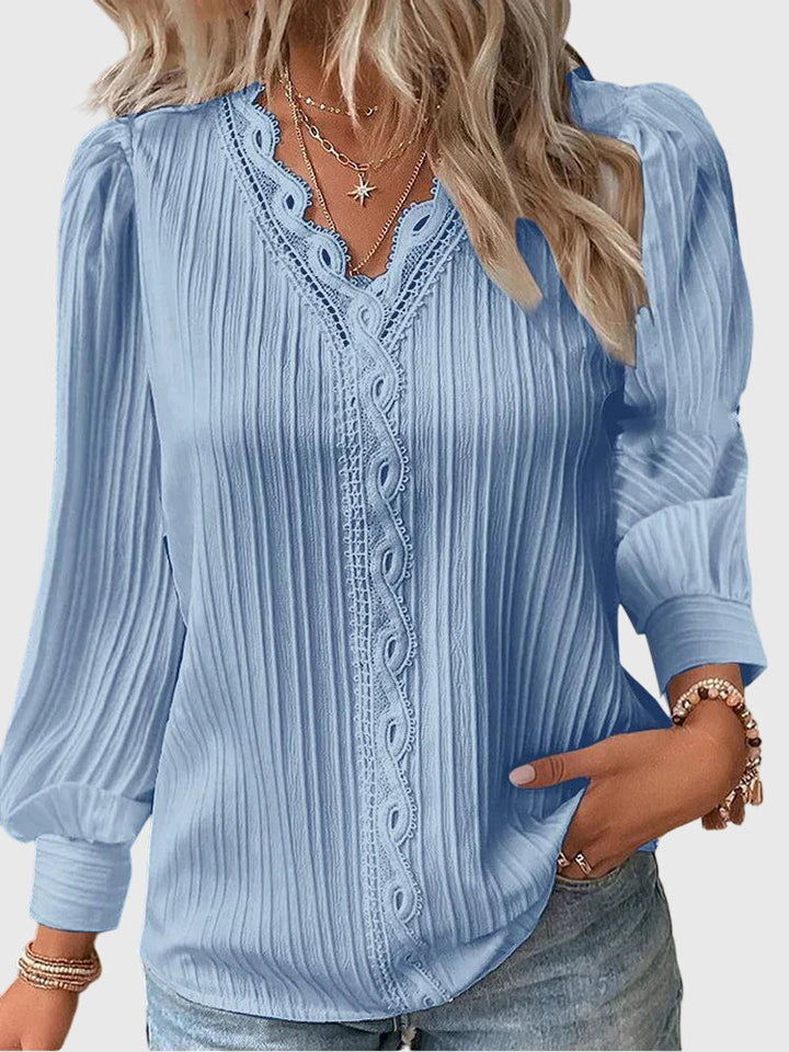 Kari | Elegant Pullover Blouse