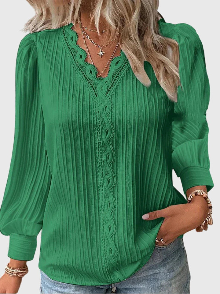 Kari | Elegant Pullover Blouse
